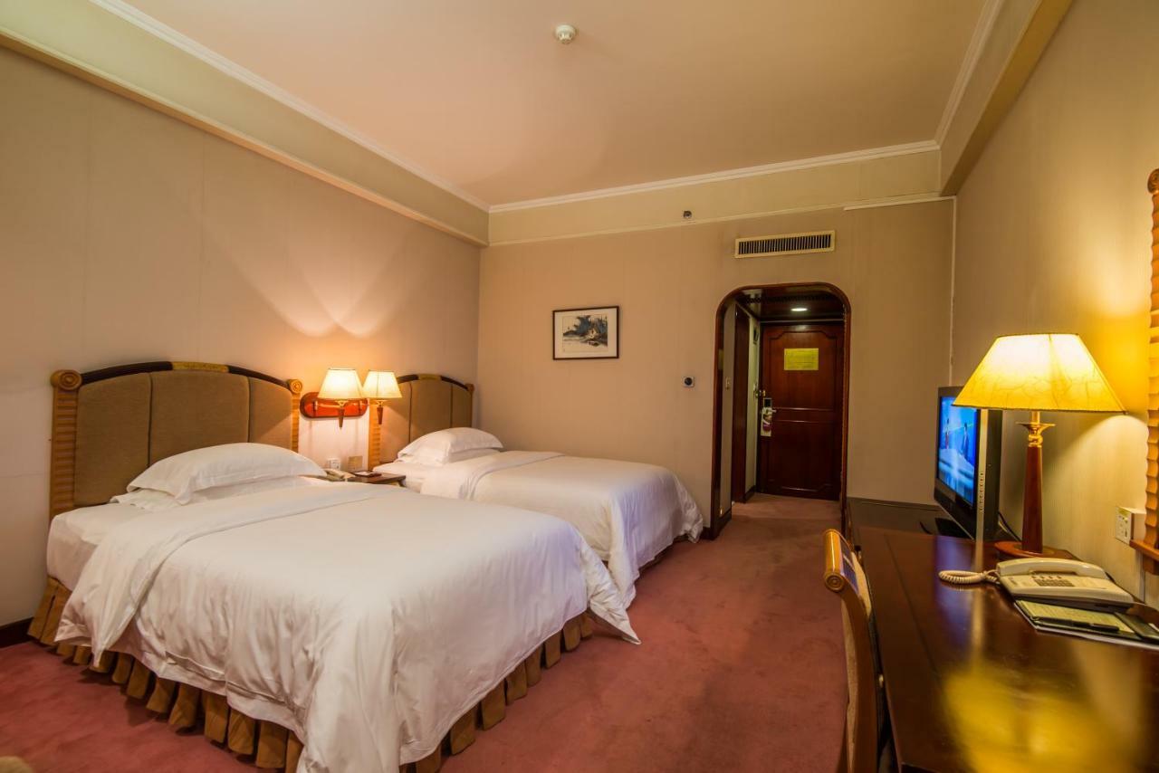 Panyu Hotel Kanton Zewnętrze zdjęcie